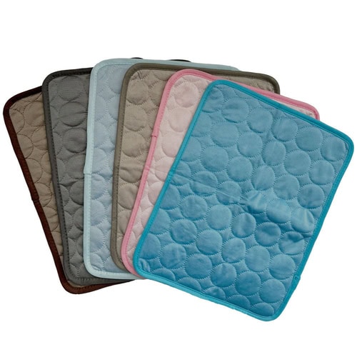 Calm Cool sofa cooling mat for dogs and cats – image 2