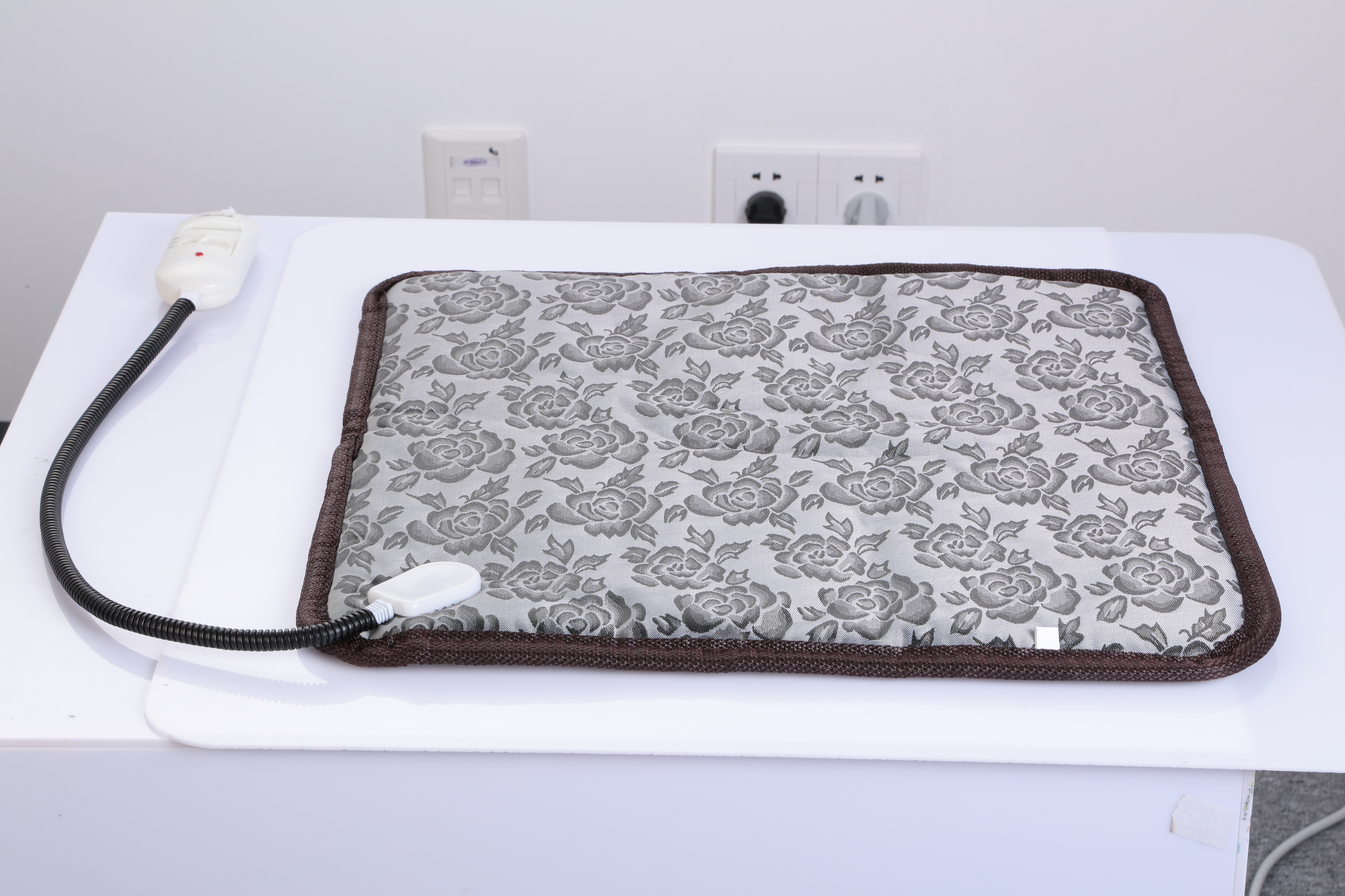 Calm Warm Chew-Proof Pet Heating Pad